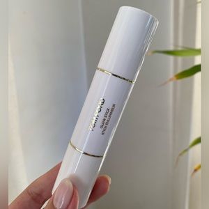 Tom Ford Soleil Neige Shade and Illuminate Glow Stick Enlumineur — 04 Courchevel